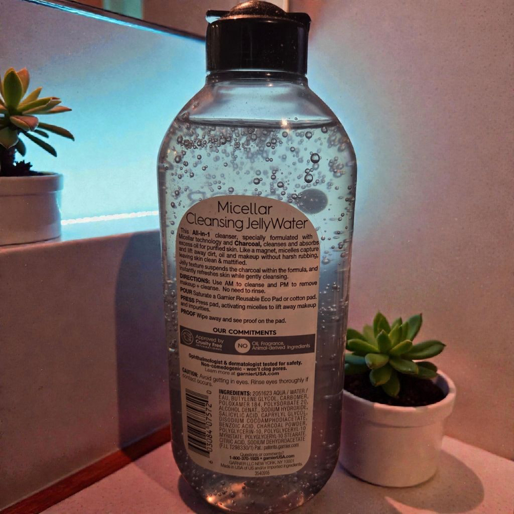 Garnier Micellar Cleansing Jelly Water Clear 3.5 oz - Picture 2 of 2